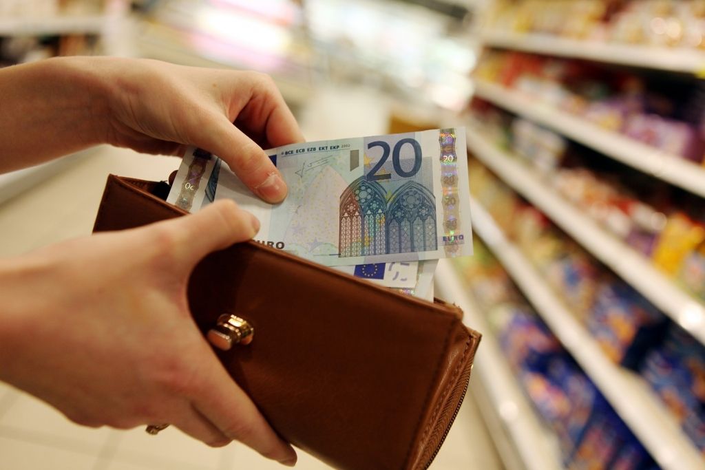Pavasarī mēnešalgu līdz 70 eiro saņēmis 21 000 iedzīvotāju