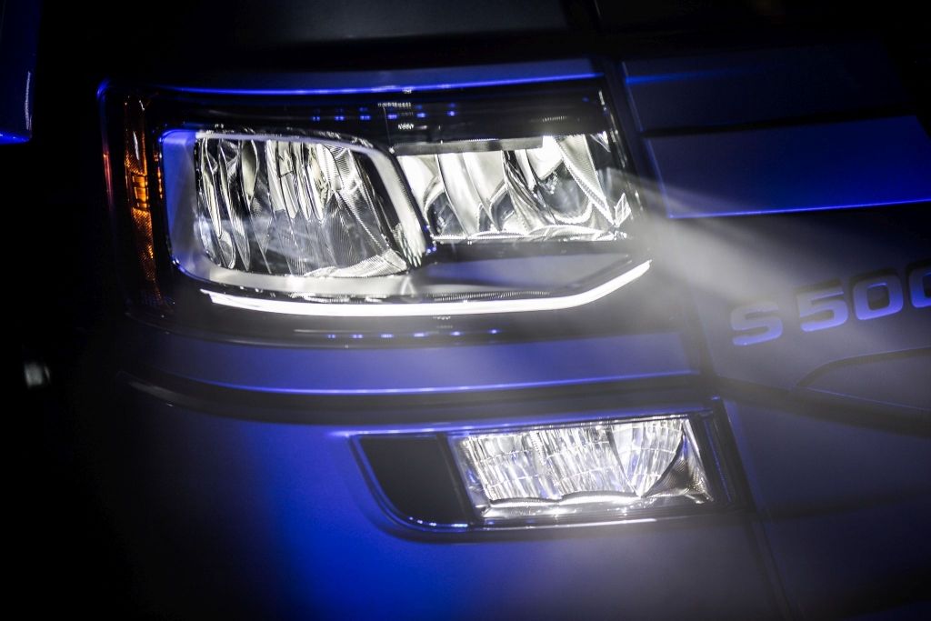 FOTO: Scania Latvijā atklāj jauno kravas automašīnu paaudzi