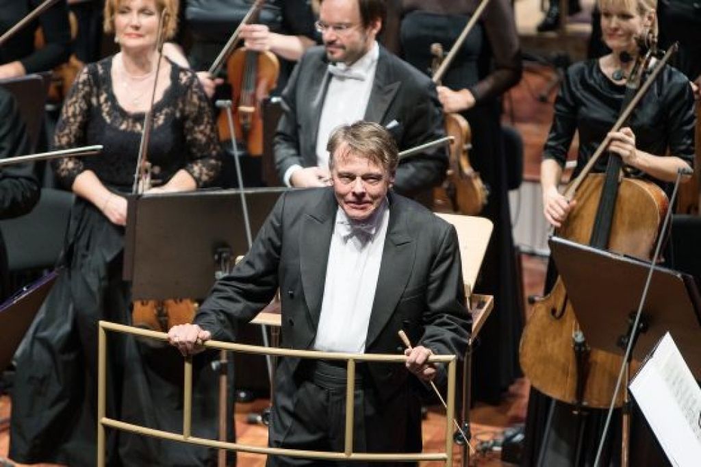 Mariss Jansons: Politiķiem jāklausa meistari
