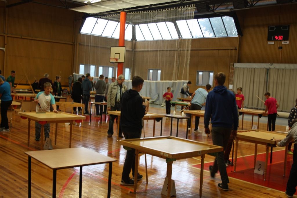 FOTO: Priekules jaunie novusisti izcīna bronzas medaļas Latvijas komandu čempionātā