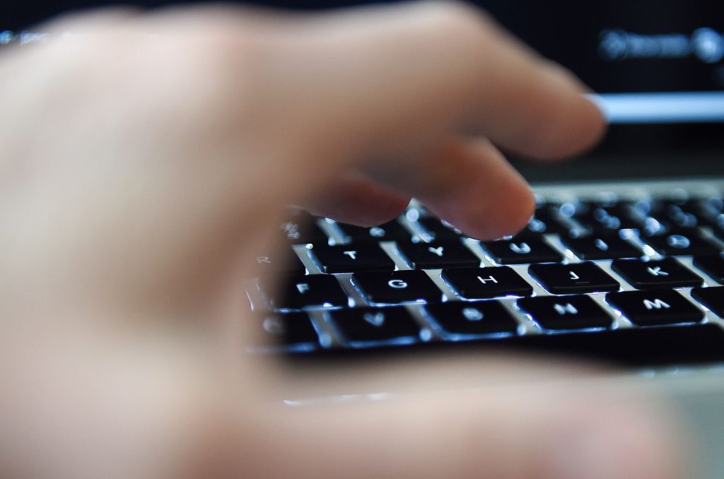 DP: Vietējie troļļi izplata Krievijas propagandas mediju ziņojumus