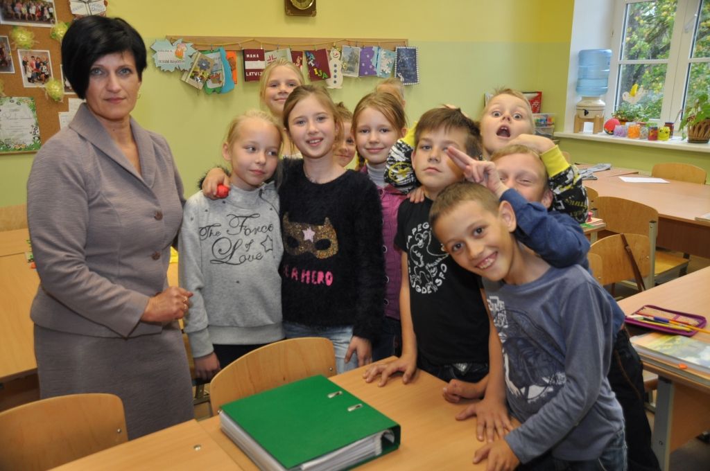 Priekules trešklasnieki skolā “putrojas” ar pilnu jaudu