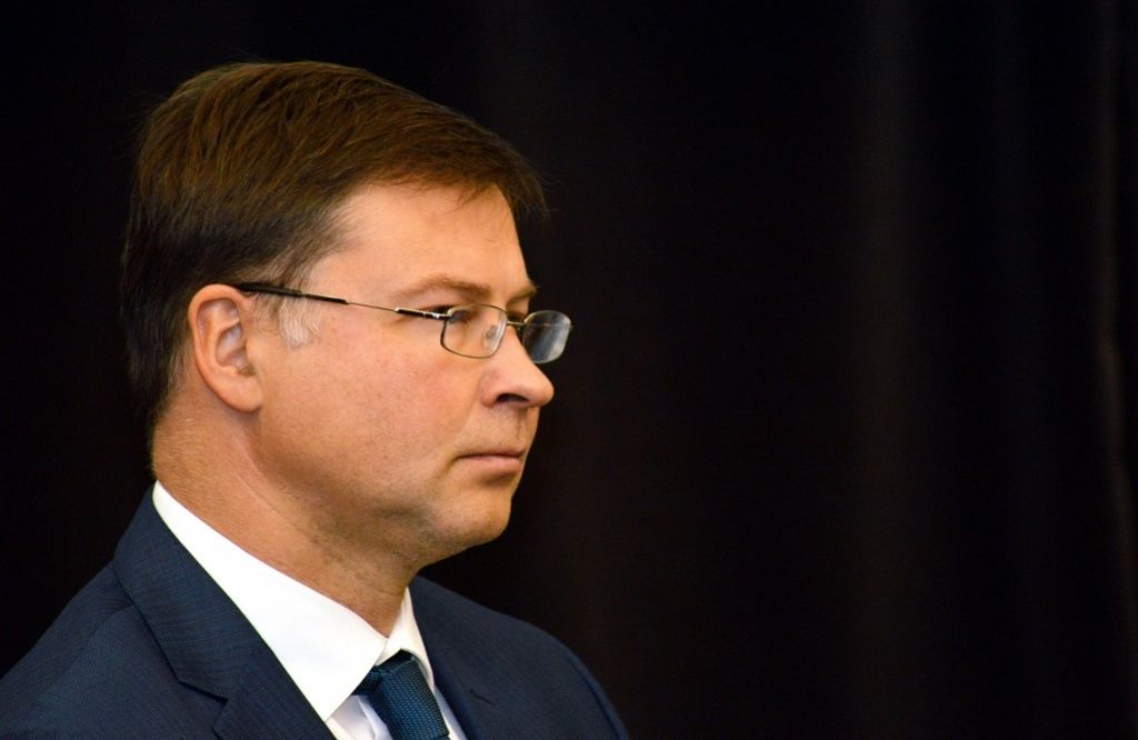 Dombrovskis: Vieglais Brexit joprojām ir dienaskārtībā
