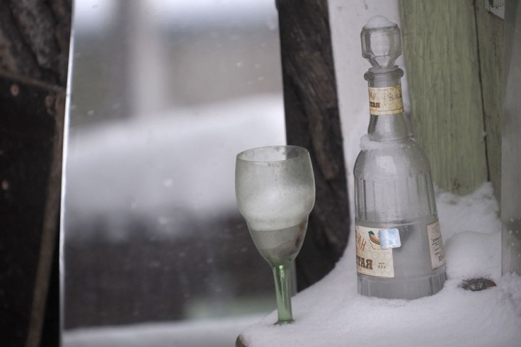Pētījums: Vīrieši biežāk nekā sievietes sirgst ar alkoholismu, mazāk - ar psihiskām slimībām