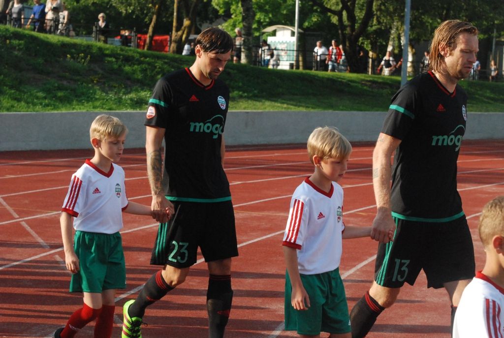 "Metta"/LU futbolisti uzvar čempionus un kliedē "Liepājas" izredzes aizstāvēt čempionu titulu