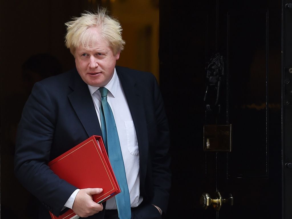 Laikraksts: Džonsons pirms kļūšanas par Brexit kampaņas līderi uzrakstījis dalību ES aizstāvošu komentāru
