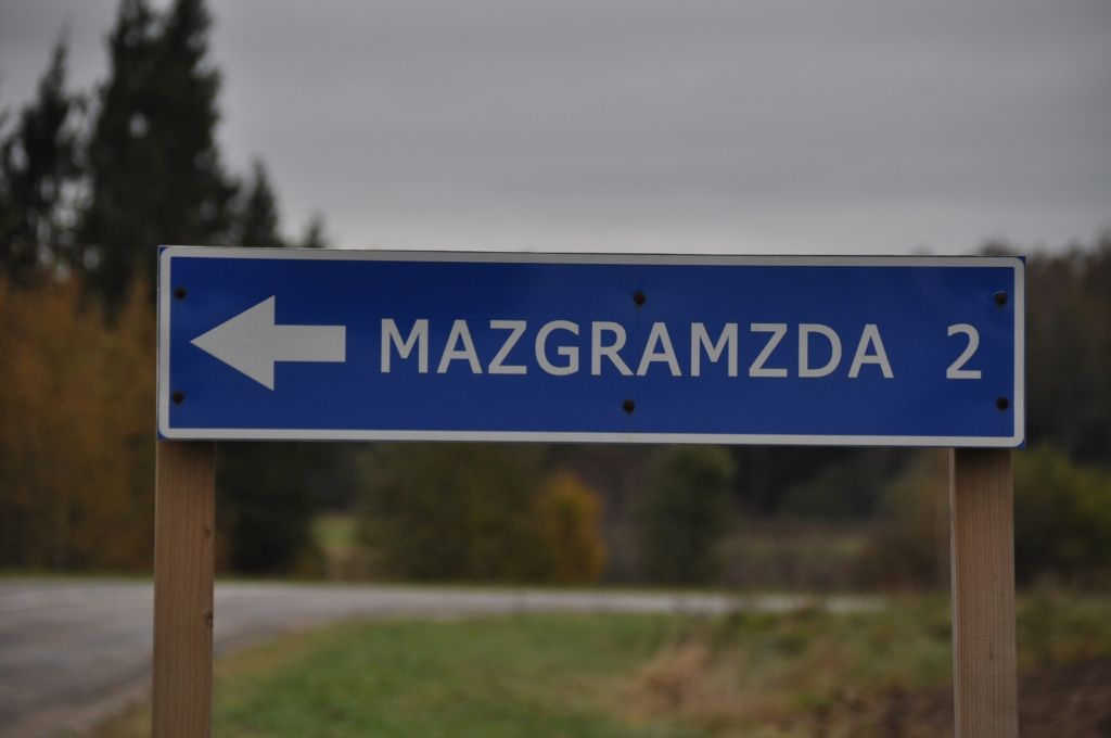 Mazajai Mazgramzdai – maza ceļa zīme