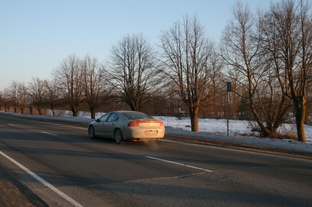 Vidējais braukšanas ātrums uz Liepājas šosejas ir gandrīz 100 km/h