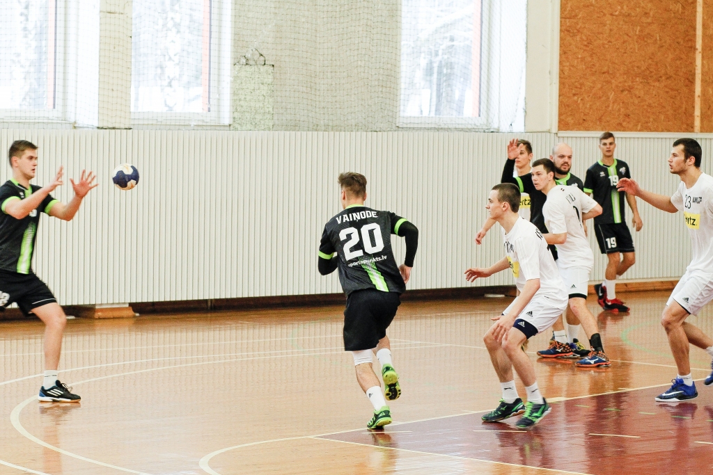 FOTO: "Vaiņodes" handbolisti sestdien spēkosies ar "Latgolu"