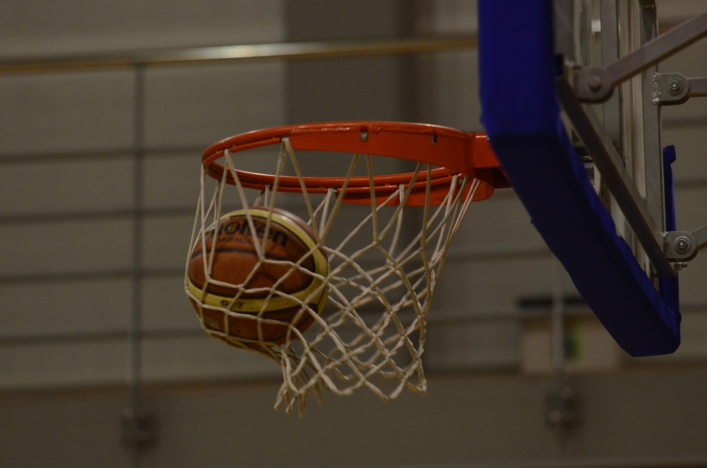 "Fēnikss" Grobiņas novada čempionātā basketbolā uzvar "Ogu"