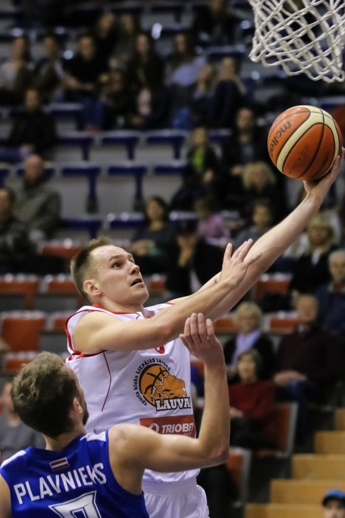 "Liepāja"/"Triobet" LBL spēlē sagrauj "Valka"/"Valga" basketbolistus