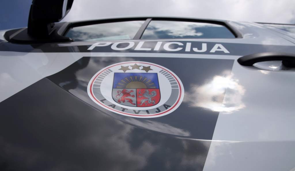 Papildināta - Valsts policija lauž līgumu ar A26 par 17 Citroen automašīnu piegādi