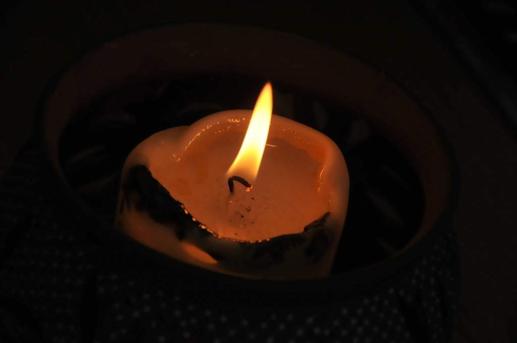 Atvadīšanās no Austras Pumpures pārcelta uz Sv. Trīsvienības katedrāli