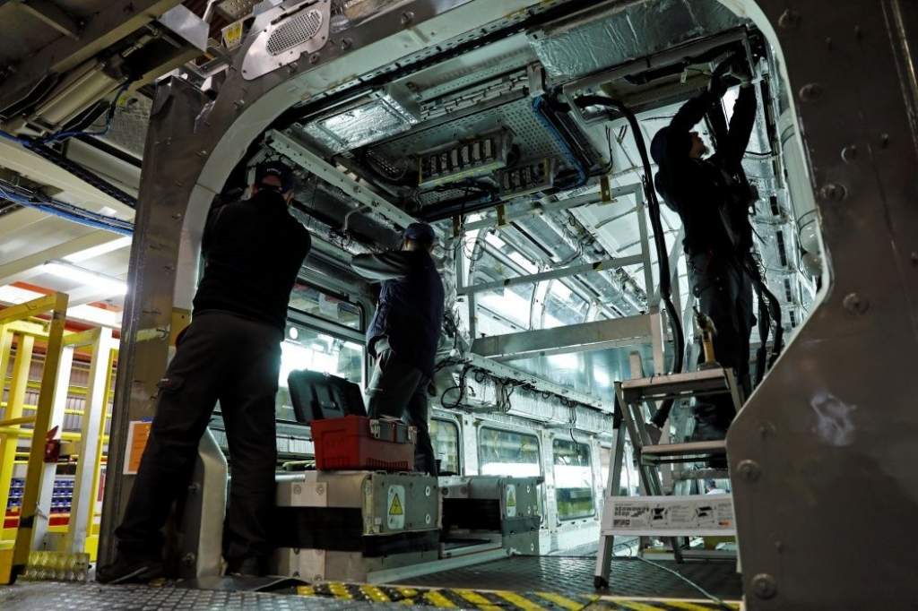 Bombardier apsver iespēju slēgt rūpnīcas Vācijā