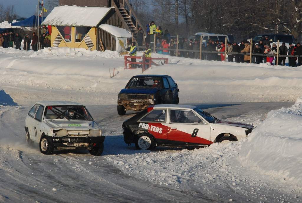 Turpinās pieteikšanās Vecpils posmam