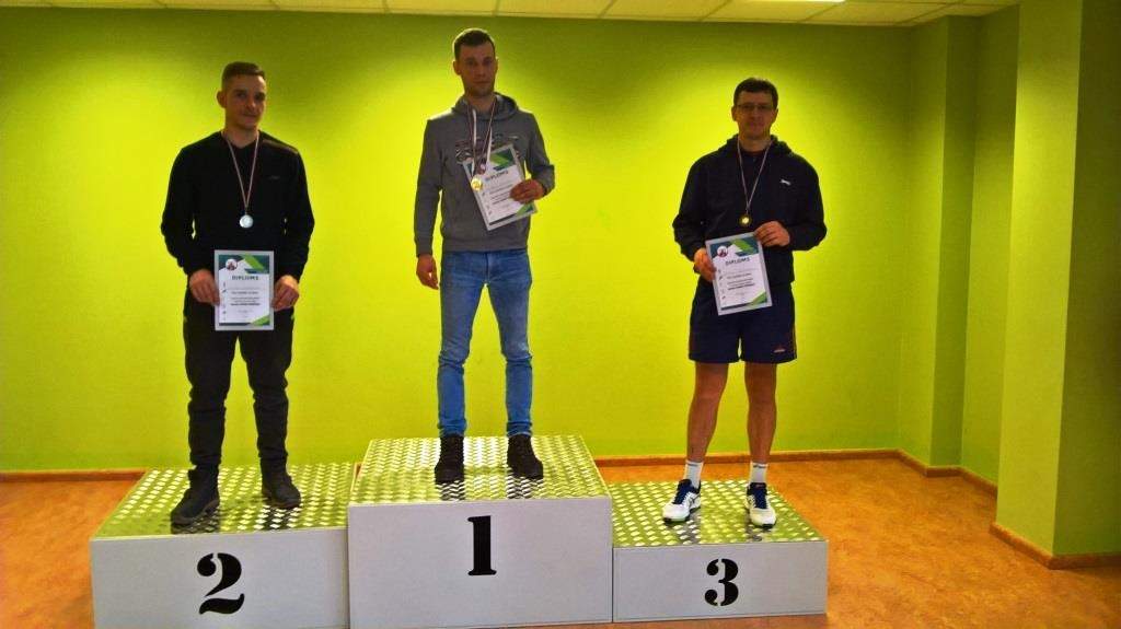 FOTO: Noskaidro uzvarētājus Aizputes novada 1.Ziemas sporta spēlēs