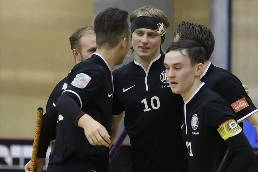 "Kurši" sagādā "Rubenei" pirmo zaudējumu uz jaunās grīdas