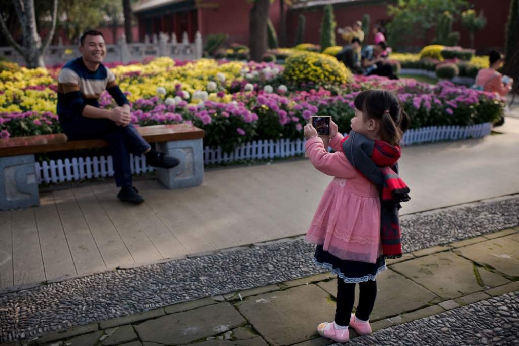 Apple iPhone Ķīnā no troņa gāž vietējais sāncensis
