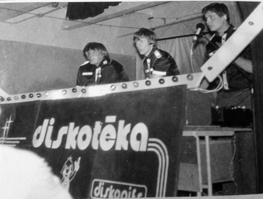 Piektdienas intervija ar izglītības uzņēmuma Lielvārds vadītāju Aivaru Gribustu