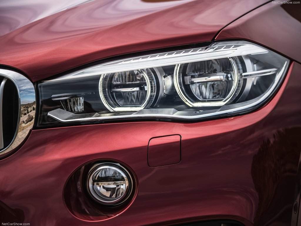 Uzņēmumu apetīte uz īpaši dārgiem luksus auto sarūk