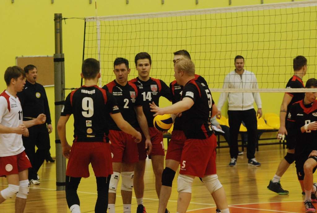 "Aizputes" volejbolisti Latvijas Nacionālajā līgā izcīna otro uzvaru pēc kārtas