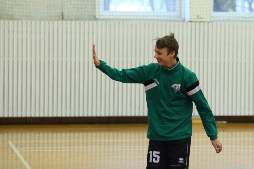 FOTO: "Vaiņode" piekāpjas "MSĢ/LAT-98" vienībai un zaudē vadību vājāko komandu grupā