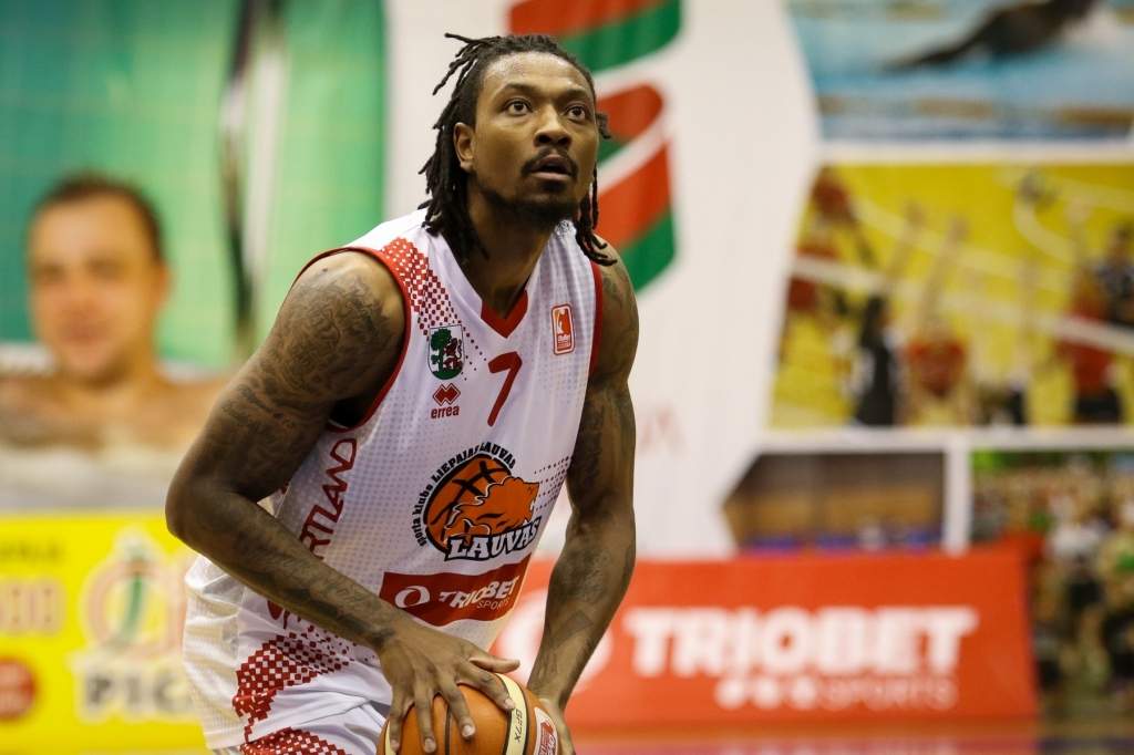 "Liepāja"/"Triobet" basketbolisti svarīgā cīņā par vietu "play-off" zonā uzvar "Jūrmala"/"Fēnikss"