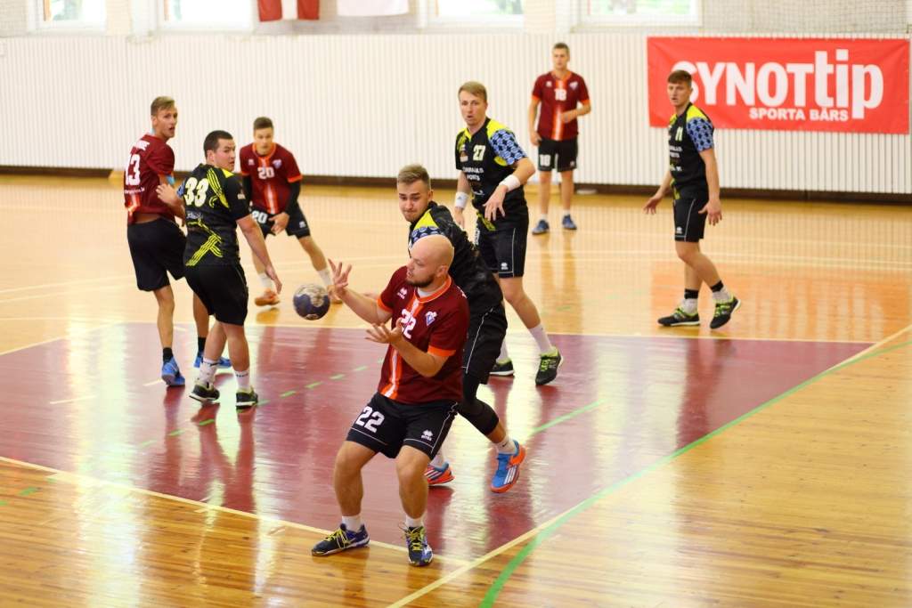 "Vaiņode" virslīgas vājāko komandu grupā zaudē "Jūrmalas sportam"