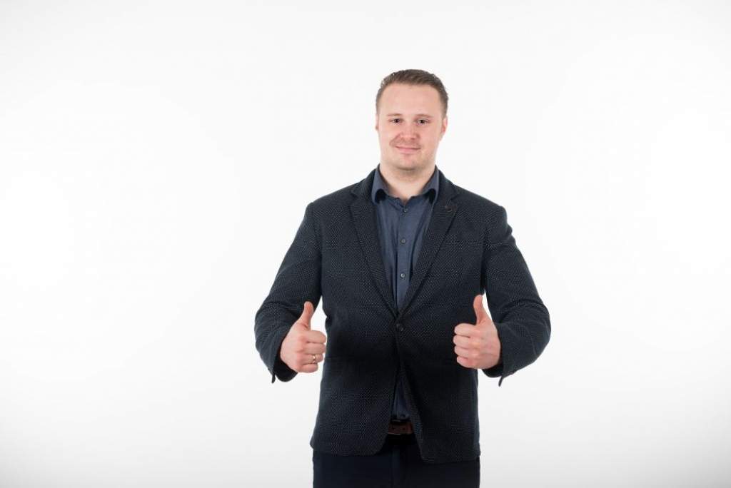 Piektdienas intervija ar valūtas maiņas uzņēmuma un zelta tirgotāja TAVEX valdes locekli Andri Arhipenko