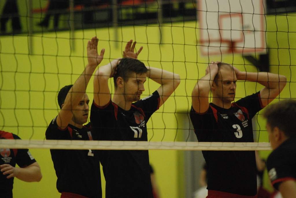 "Aizputes" volejbolisti zaudē Cēsu komandai "Fono"