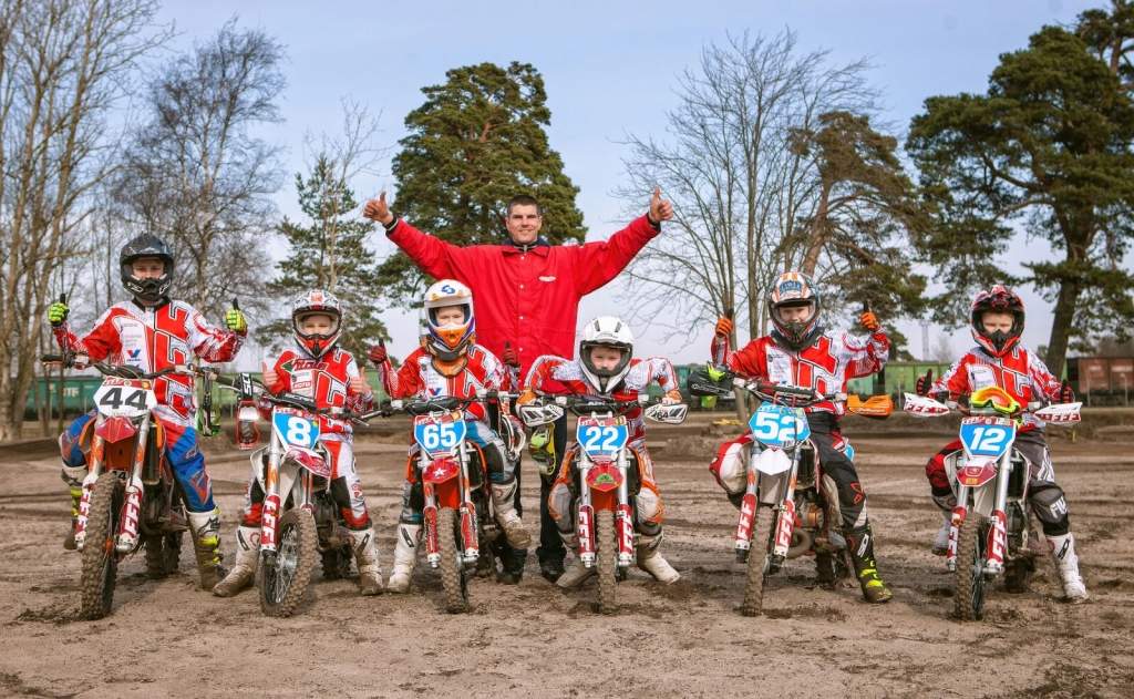 Bērnus un jauniešus aicina uz treniņu semināru "Motokrosa karuselis 2017"