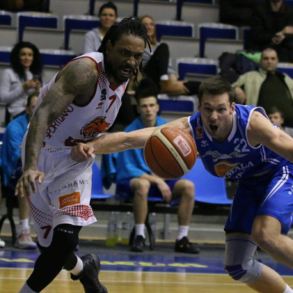 "Liepāja/Triobet" uzvar "Jūrmalu/Fēniksu"