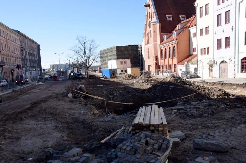 Vecrīgā sākušies viesnīcas Hilton Garden Inn būvdarbi