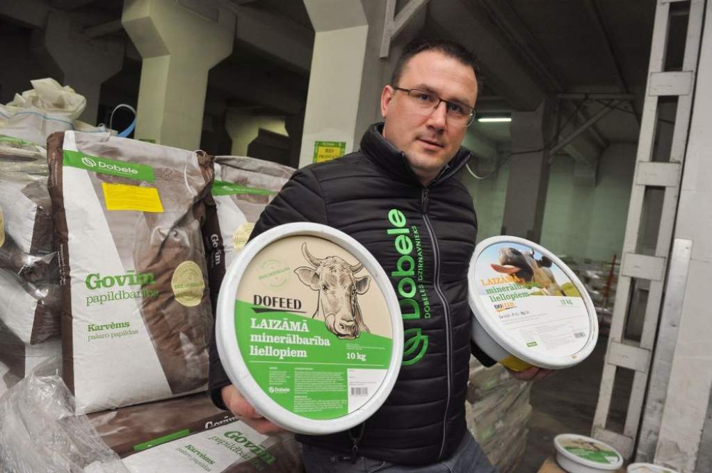 FOTO: Dobeles dzirnavnieks atver slūžas bioloģiskās lauksaimniecības attīstības vilnim