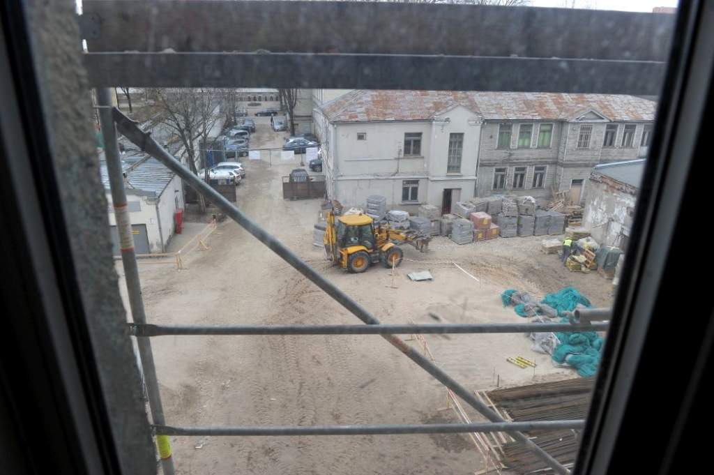 FOTO: Tabakas fabrikas ēkā Miera ielā