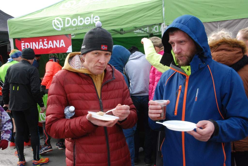 Kas sportistam uz šķīvja?