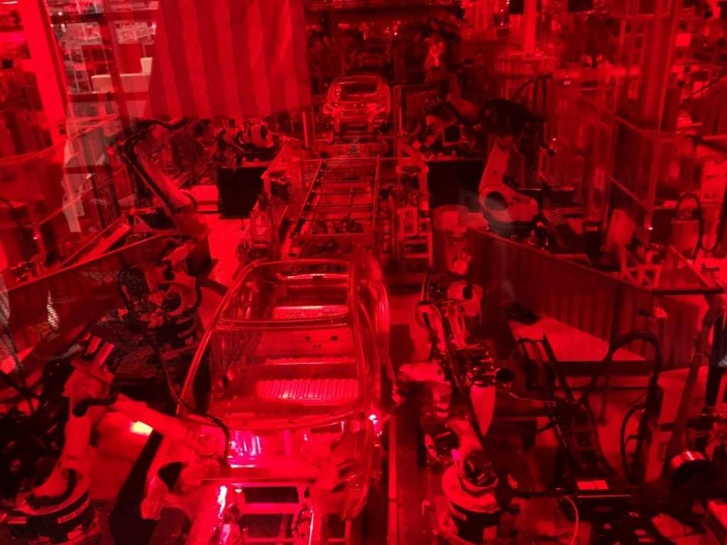 Tesla paziņo par rekordlabiem darbības rezultātiem