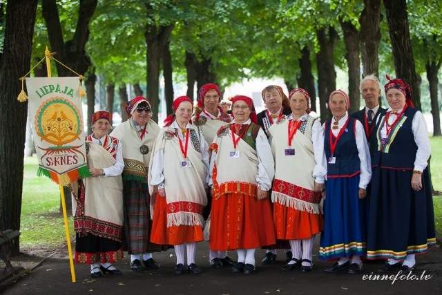 Folkloras kopa ''Saknes'' svinēs 40 gadu jubileju