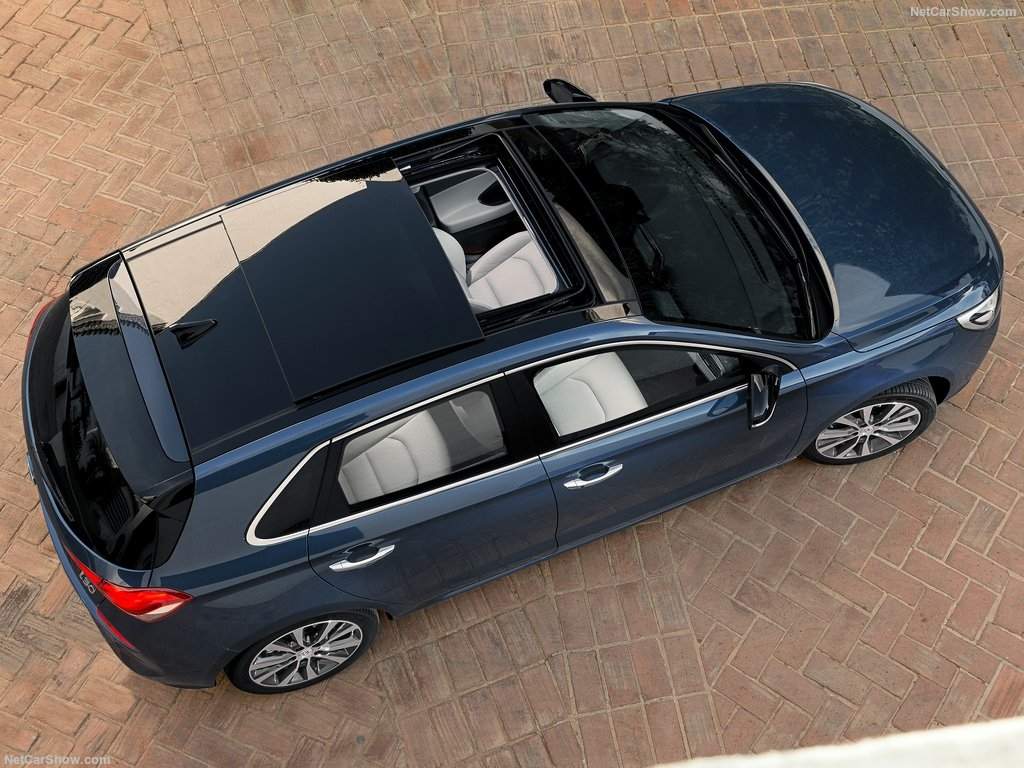 Hyundai i 30 ir kļuvis glītāks