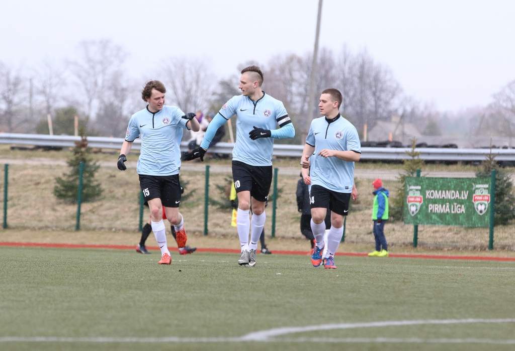 "Grobiņas SC" pirmajā līgā pārliecinoši uzvar "Tukumu 2000/TSS"