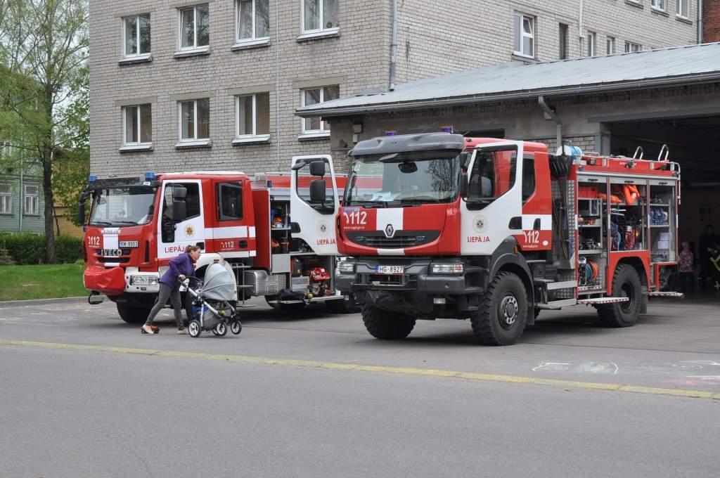 FOTO: VUGD notiek Atvērto durvju diena