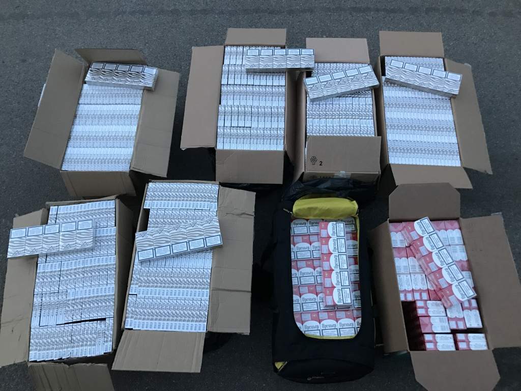 Sodīs par nelegālu cigarešu ievešanu valstī