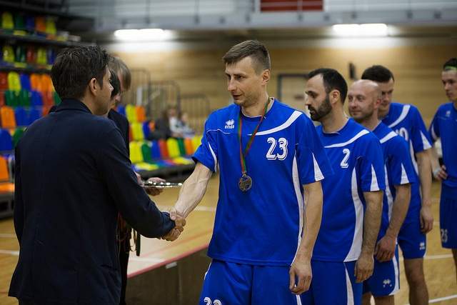 Par Liepājas pilsētas 21. florbola čempionāta čempioniem kļūst – "Vārme" un "Exes"