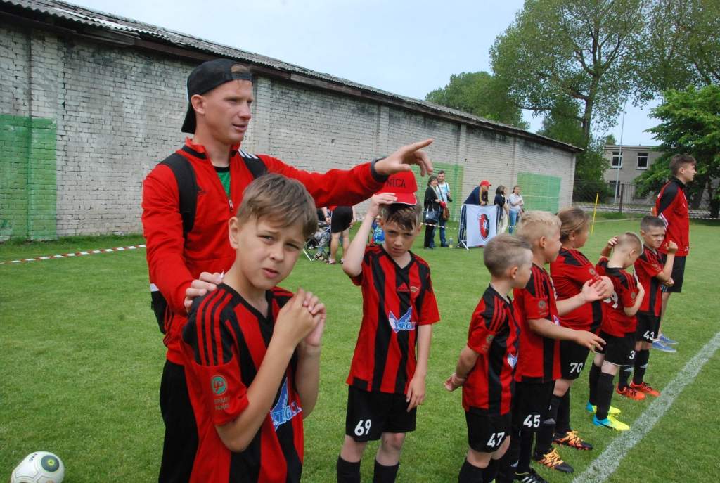 FOTO: Starptautiskā futbola turnīra "Dobrecova kauss 2017" pirmā diena