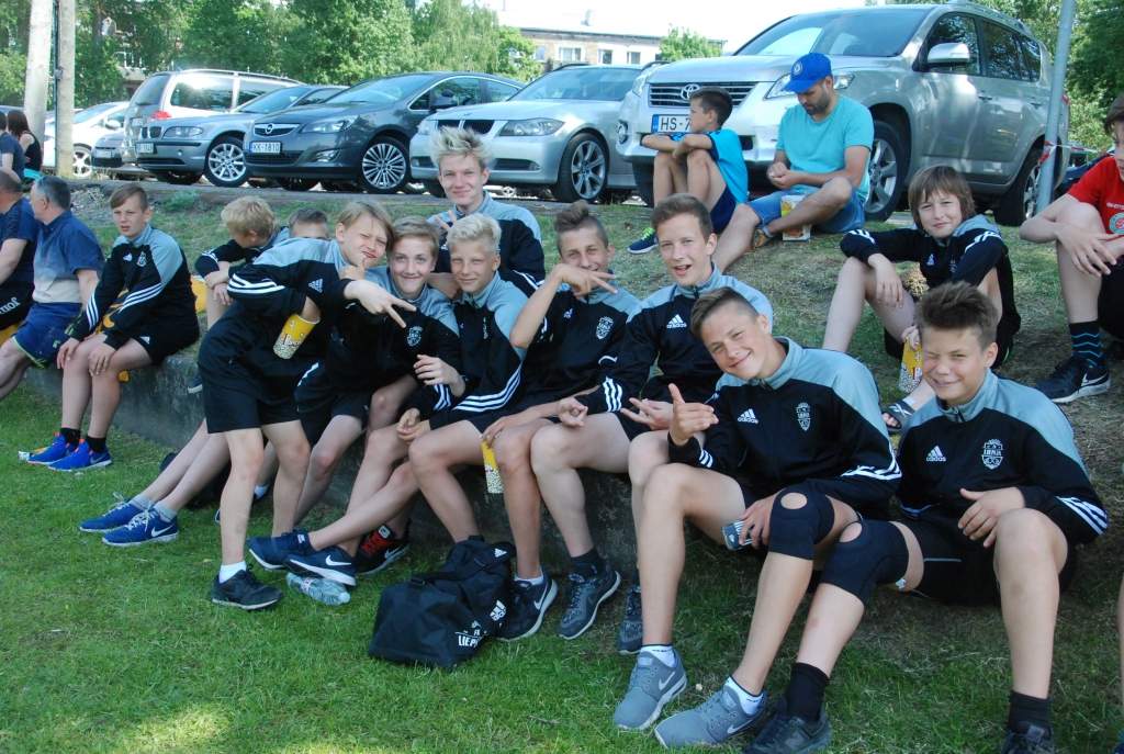 "Liepājas" futbolisti "Dobrecova kausā 2017" iekļūst pusfinālā