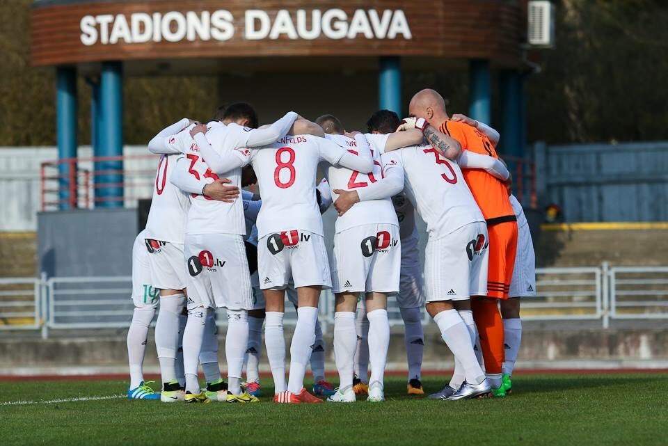 Kārtējais Karašauska vārtu guvums garantē "Liepāja"/"Mogo" futbolistiem uzvaru Kurzemes derbijā pār "Ventspili"