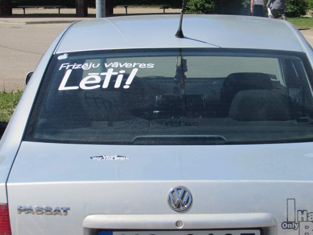 Piedāvā frizēt vāveres