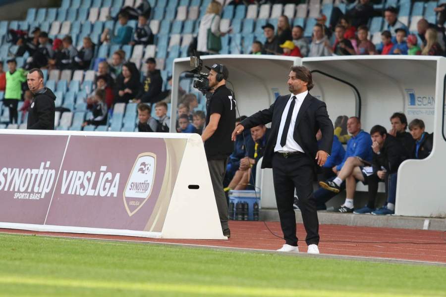 Pertija saņēmis vīzu un vadīs "Liepāju" UEFA Eiropas līgas spēlē Belfāstā; komandai būs jāiztiek bez leģionāriem