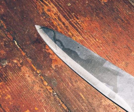 Liepājā nogalina 90 gadīgu sievieti