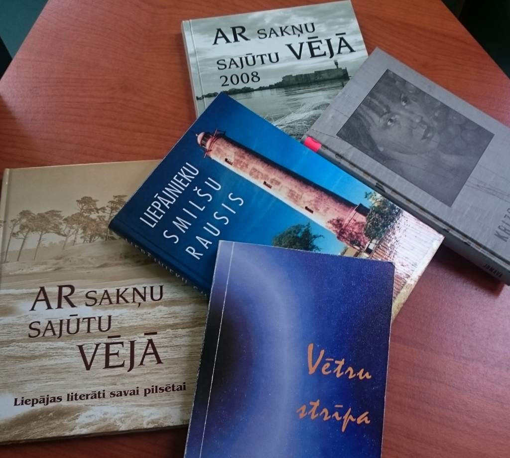 Veidos liepājnieku un Lejaskurzemes dzejnieku un rakstnieku kopkrājumu
